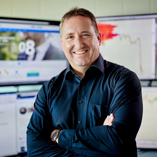 Markus-Gabel-Speaker-Finance-Day-Stuttgart-FEMboss-Talentista